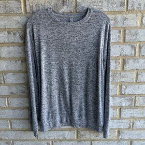 Athlete Gray Long Sleeve Crew Neck Pullover Tee Shirt Women's Size S.
